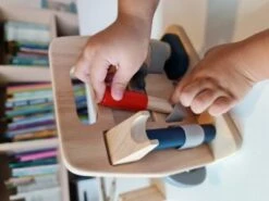 PLANTOYS Role Play Handwerker Set Werkbänke -Kinderspielzeug 23409014 06