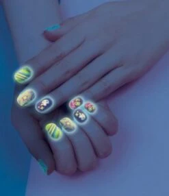 Crazy Chic - Fluoreszierende Nägel -Kinderspielzeug 25904378 04